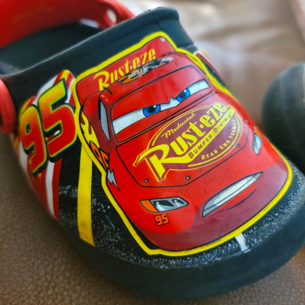 Lightning McQueen crocs